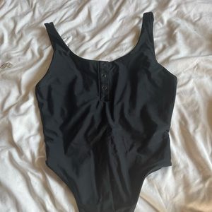 Jolyn Gemma one piece NWOT